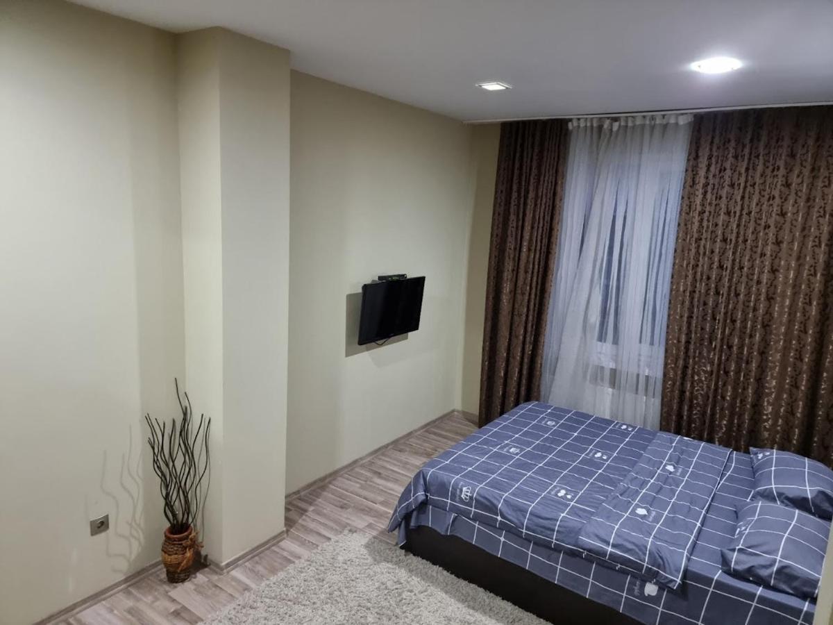 2 Bedroom Central Apartment キシナウ エクステリア 写真