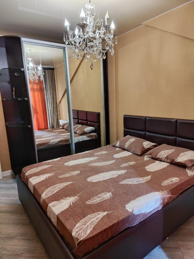 2 Bedroom Central Apartment キシナウ エクステリア 写真