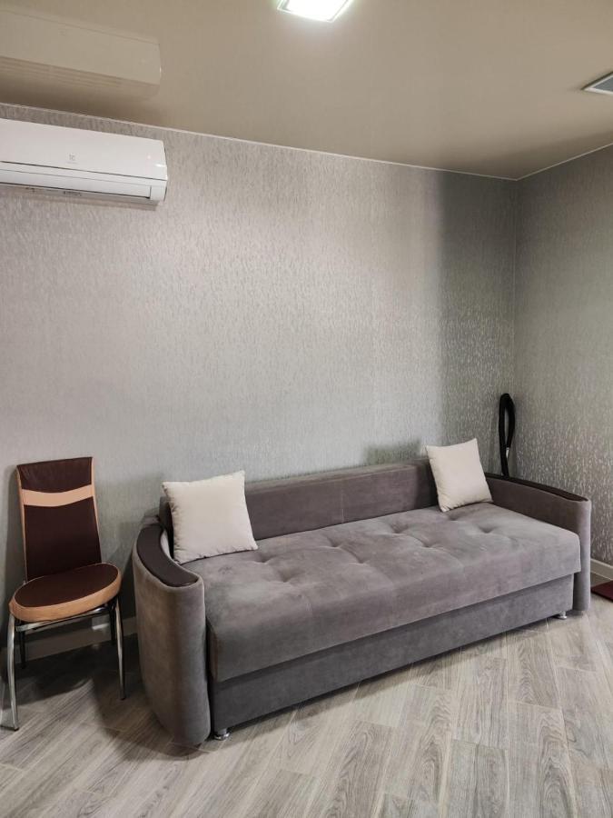 2 Bedroom Central Apartment キシナウ エクステリア 写真