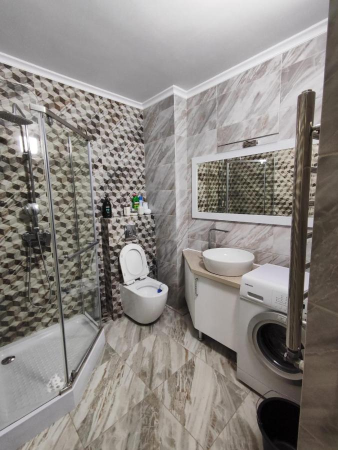2 Bedroom Central Apartment キシナウ エクステリア 写真